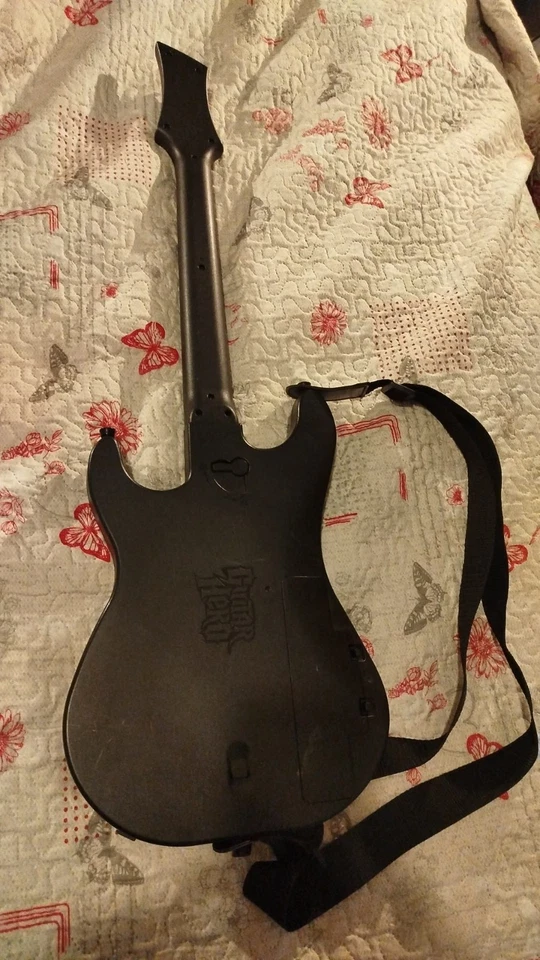 CHITARRA Wireless GUITAR HERO WORLD TOUR per NINTENDO WII - In ottime condizioni - Immagine 2 di 4