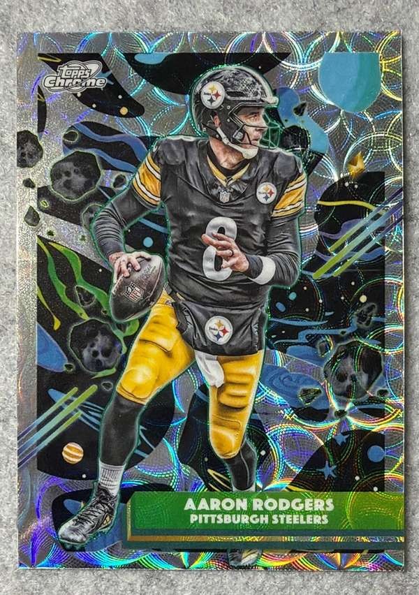 2025 Topps Chrome Cosmic - Nucleus Refractor #82 Aaron Rodgers
