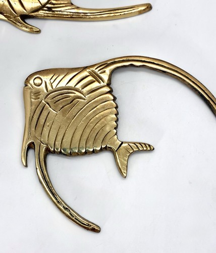 Vtg Pair MCM Solid Brass Angelfish Wall Art Nautical Tropical Home Décor Fish - Picture 3 of 6