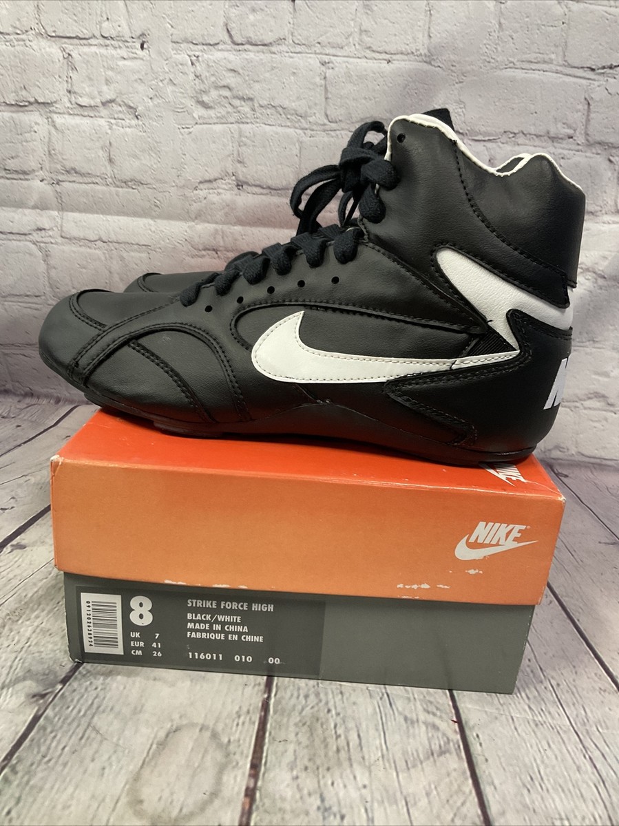 nike strike force football cleats