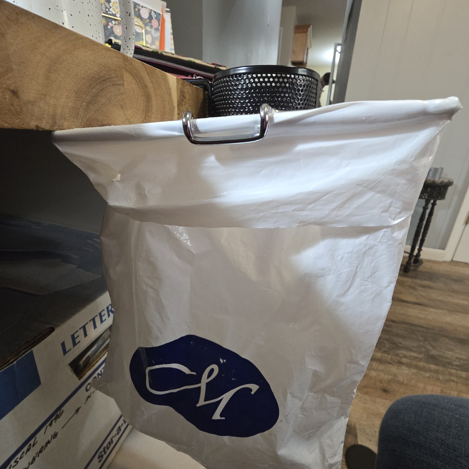 New Creative Memories Sidekick  Cup Holder & Scrap Catcher Scrapbooking Sewing