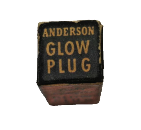 Original Miniature Champion VG2 Glow Plug in Anderson Baby Spitfire Box - Image 3 of 4