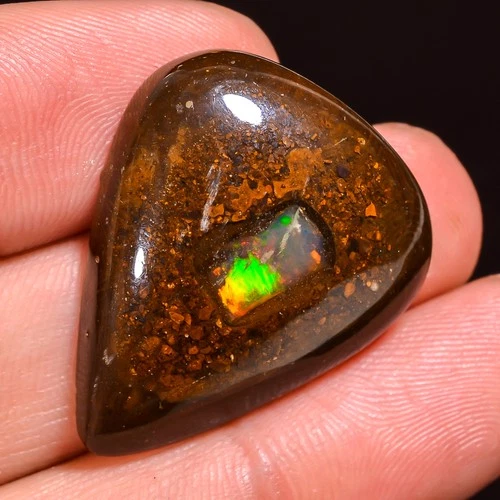 Multi Color Australian Koroit Boulder Opal Cabochon Gemstone 31.15 Ct 22x27x6 mm