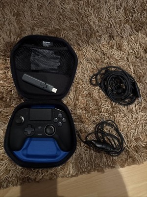 NACON Revolution Unlimited Pro Gamepad für PlayStation 4 - Schwarz