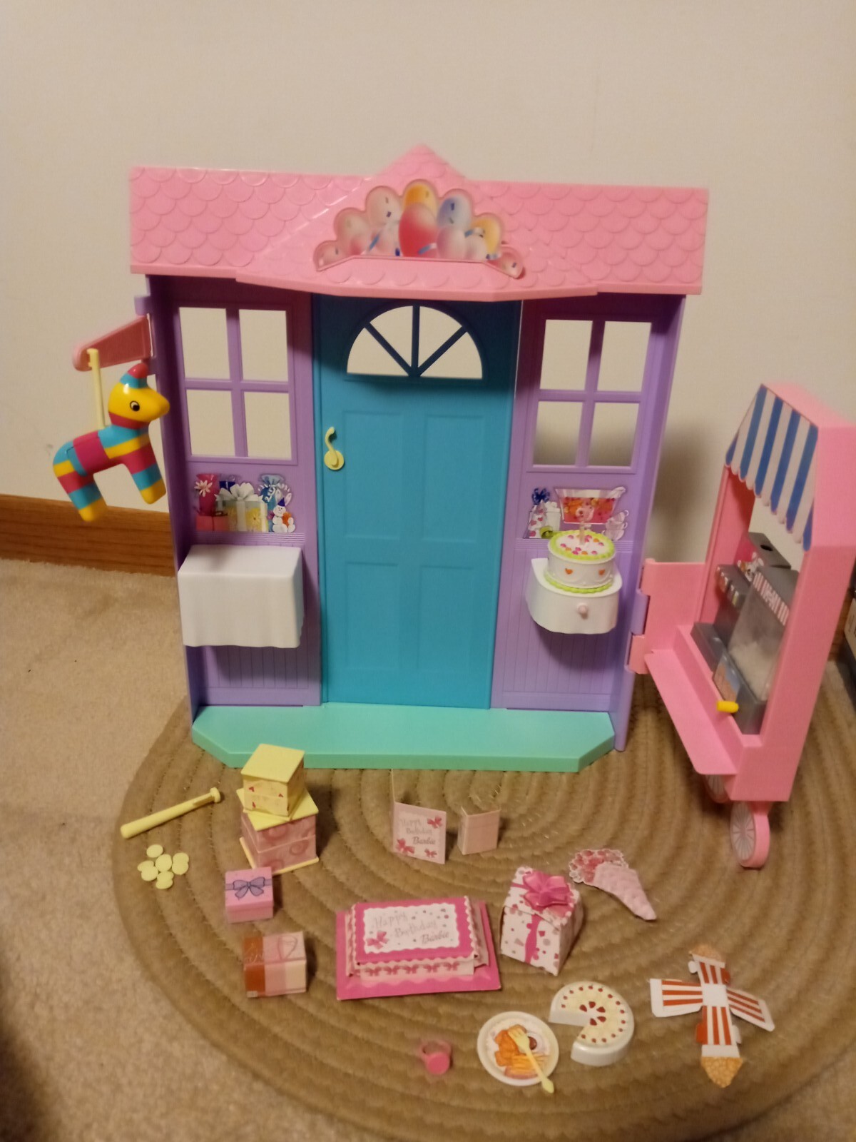 Rare 2002 Barbie Happy Birthday Playset