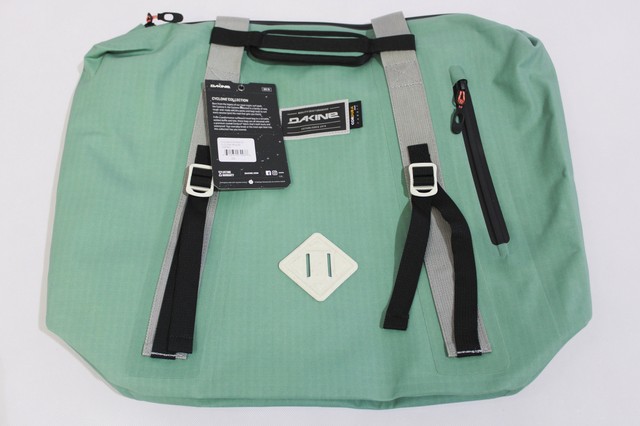 cyclone tote pack 27l 