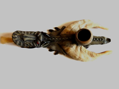 Cabinet of curiosities, a pipe ''TOTEM'', bamboo, resin wood shell?