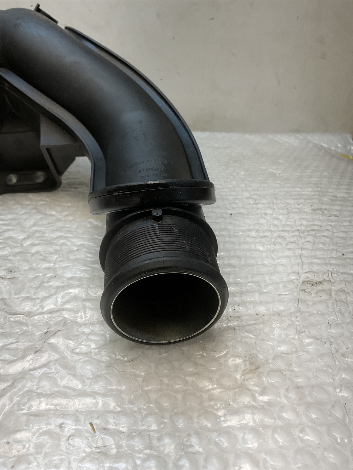 14-17 MASERATI GHIBLI M157 ENGINE AIR INTAKE INLET DUCT TUBE MAF SENSOR OEM