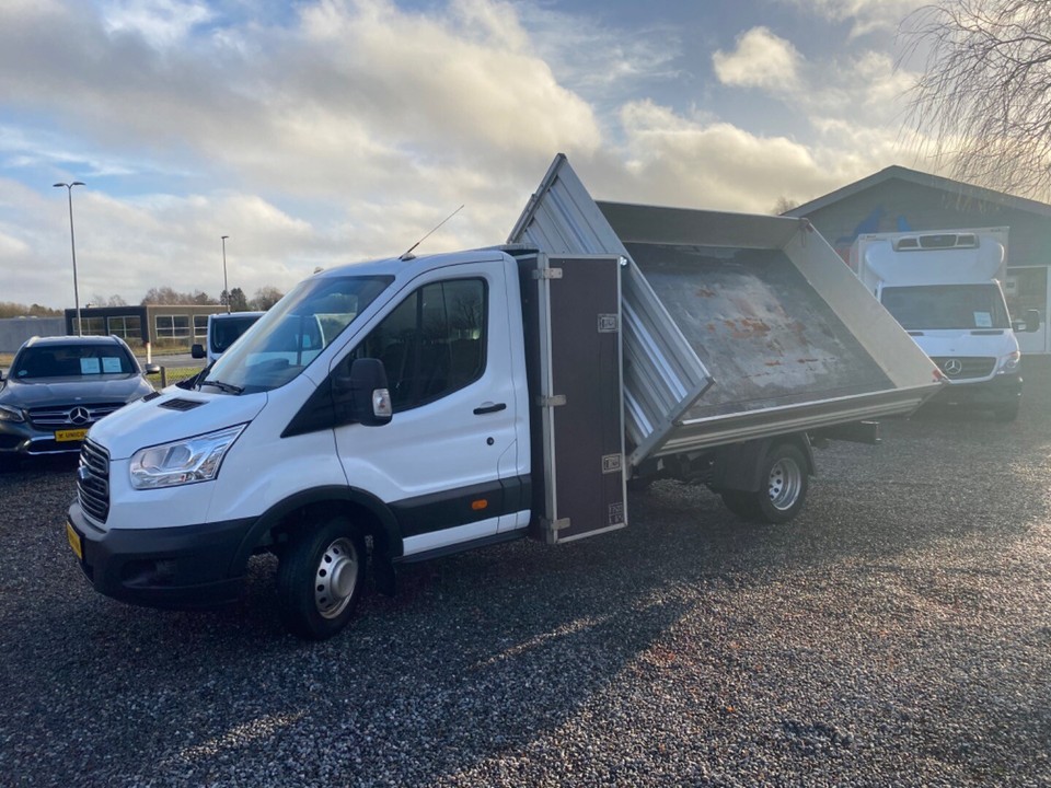 Ford transit 470