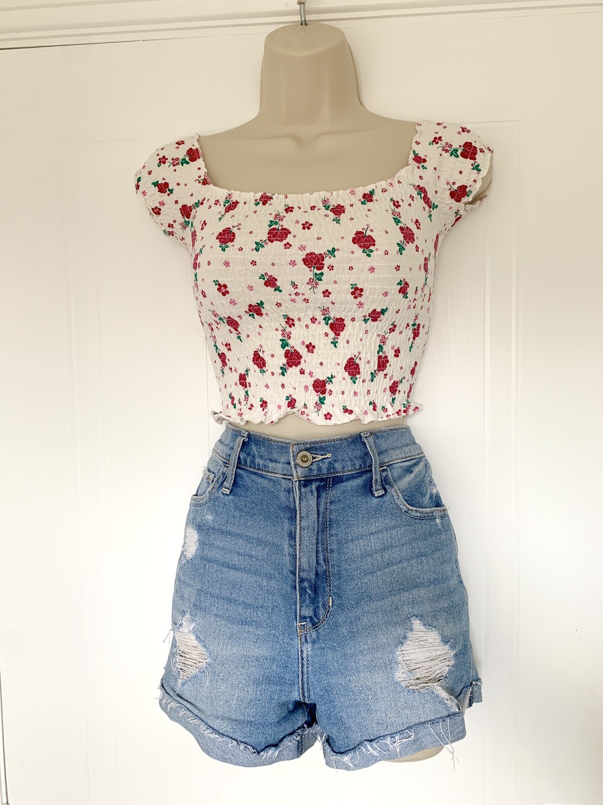 Floral Shirred Crop Top White XXS UK 4-6 FB Sister Combine Shipping  -image