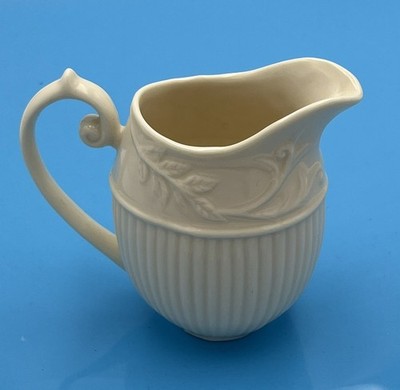 Two s Company Thatcham Creamware Creamer Ivory Ribbed Porcelain 4 H New