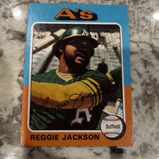 1975 Topps - Reggie Jackson #300 Oakland Athletics MLB Base Set Vintage Baseball