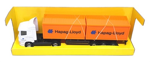 Corgi 1/64 Scale TY86620 - Scania Skeletail Trailer "Hapag Lloyd" - White/Orange - Picture 4 of 5