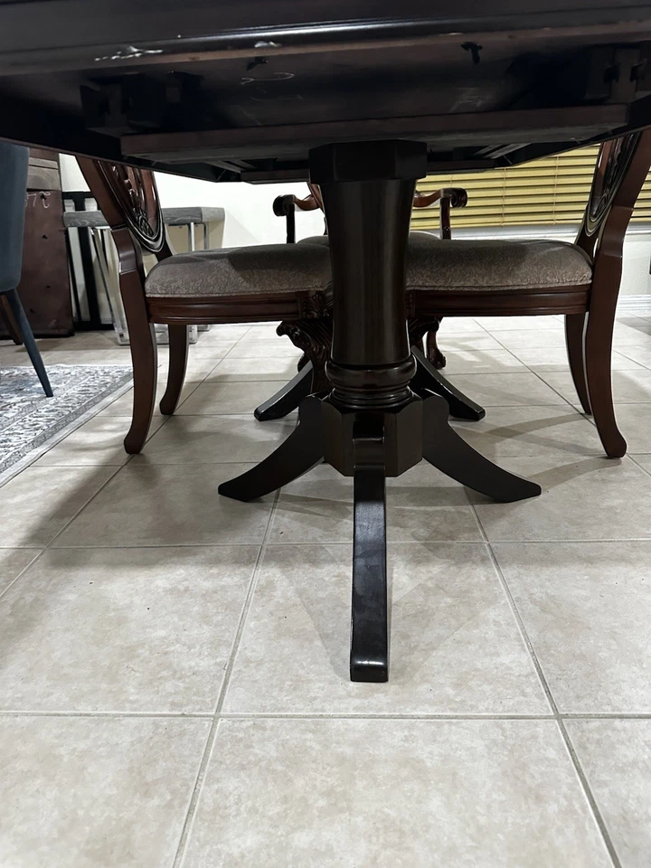 Solid Wood Dining Table with 4 Chairs. Used In Good Condition. 75x42x30 See Pics - Image 3 of 4