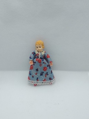VINTAGE GERMAN DOLLHOUSE CACO DOLL  GIRL