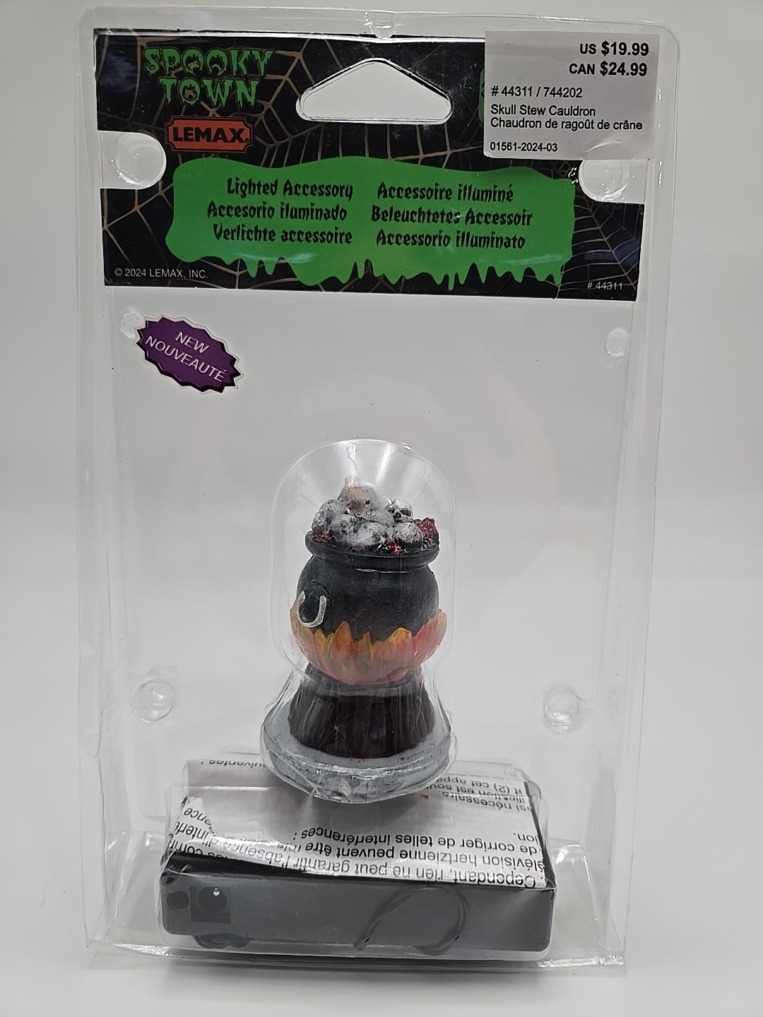 Lemax Halloween Spooky Town Lighted Skull Stew Cauldron with Glow Effect