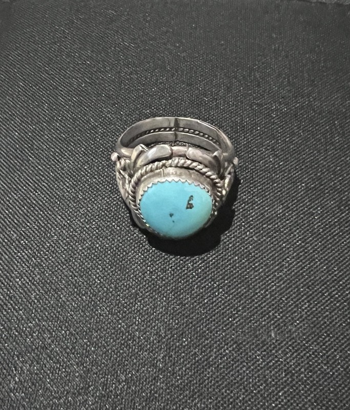 Vtg “Sleeping Beauty” Native American Men’s Signet Ring.  SZ: 12.5  11.72g.  A+