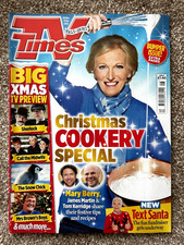 TV TIMES 28/11/2015 MARY BERRY Peter Andre LUCY PARGETER Bill Murray TOBY JONES