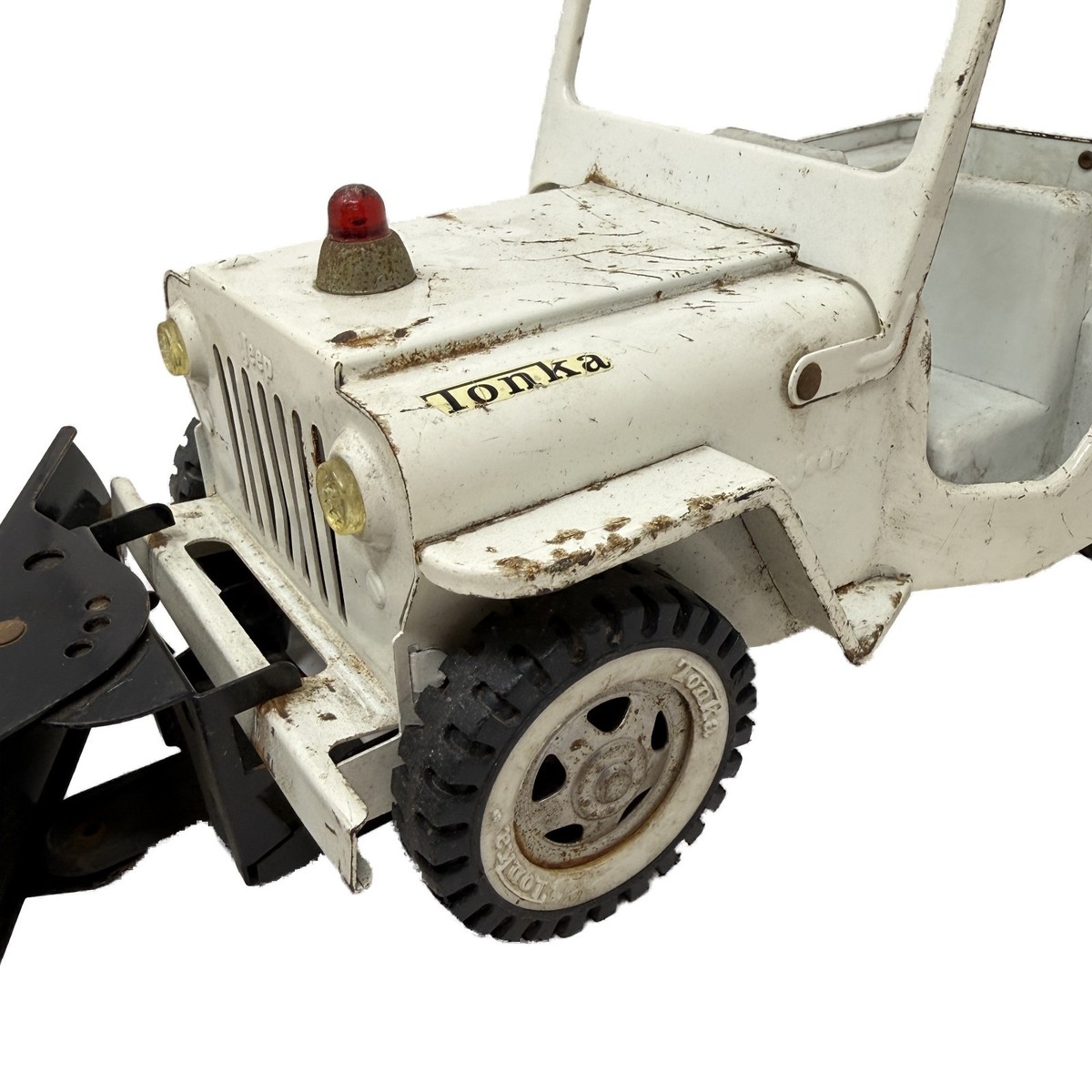Tonka Jeep Wrecker With Plow Blade And Beacon Light White | eBay