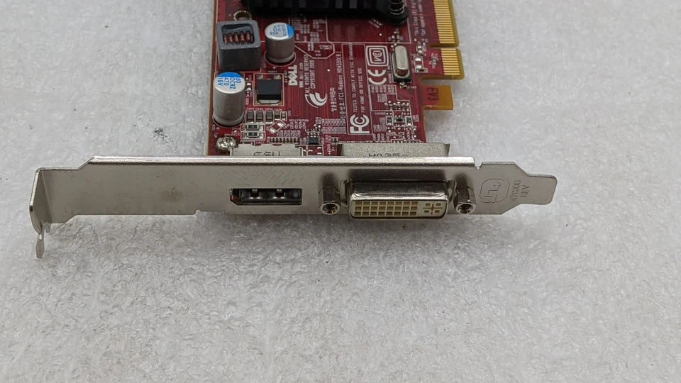 HP ATI Radeon HD4550 512MB DDR3 PCIe x16 Graphics Card P/N: 584217-001 FREE S/H - Image 2 of 4