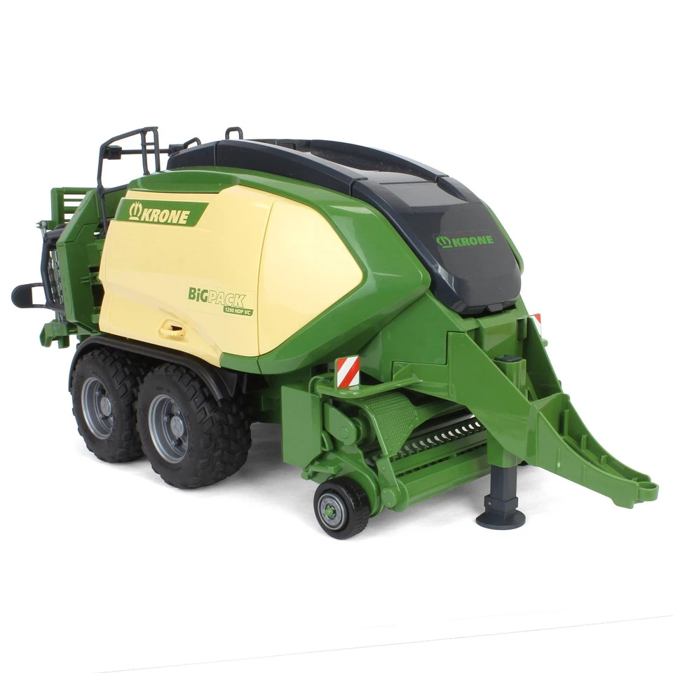 Bruder 1/16 Krone BiG Pack 1290 HDP VC Baler with 2 Hay Bales 02033 - Image 2 of 4