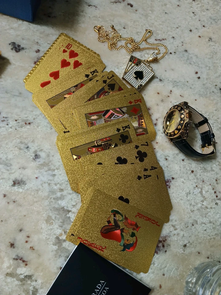 Ser Completo de Reloj Coyar Y Naipes Strada Metal Dorado Foto 4 de 4