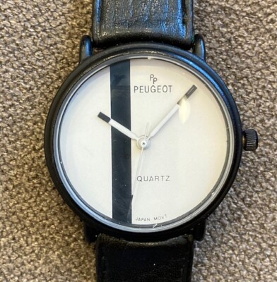 Four Vintage Watches - Timex - Kenneth Cole - Fossil  display picture 1