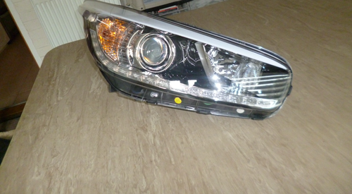 kia ceed off side front xenon headlight - Picture 3 of 5