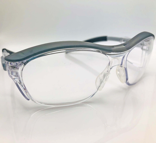 3M Nuvo Beschlagschutzbrille mit durchscheinend grauem Rahmen und klarer Linse - Bild 2 von 8