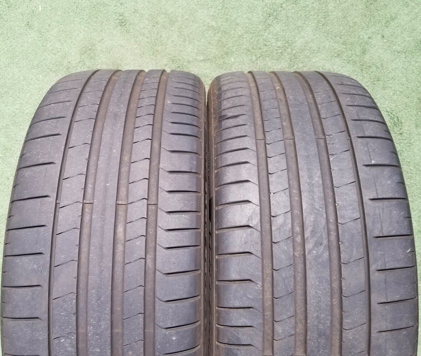 285/35R23 Pirelli P Zero Tires Two PZ4 Lamborghini Urus 285/35ZR23 285 35 23 60%