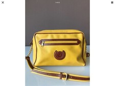 BORSA TRACOLLA GIALLA CON DETTAGLI MARRONE