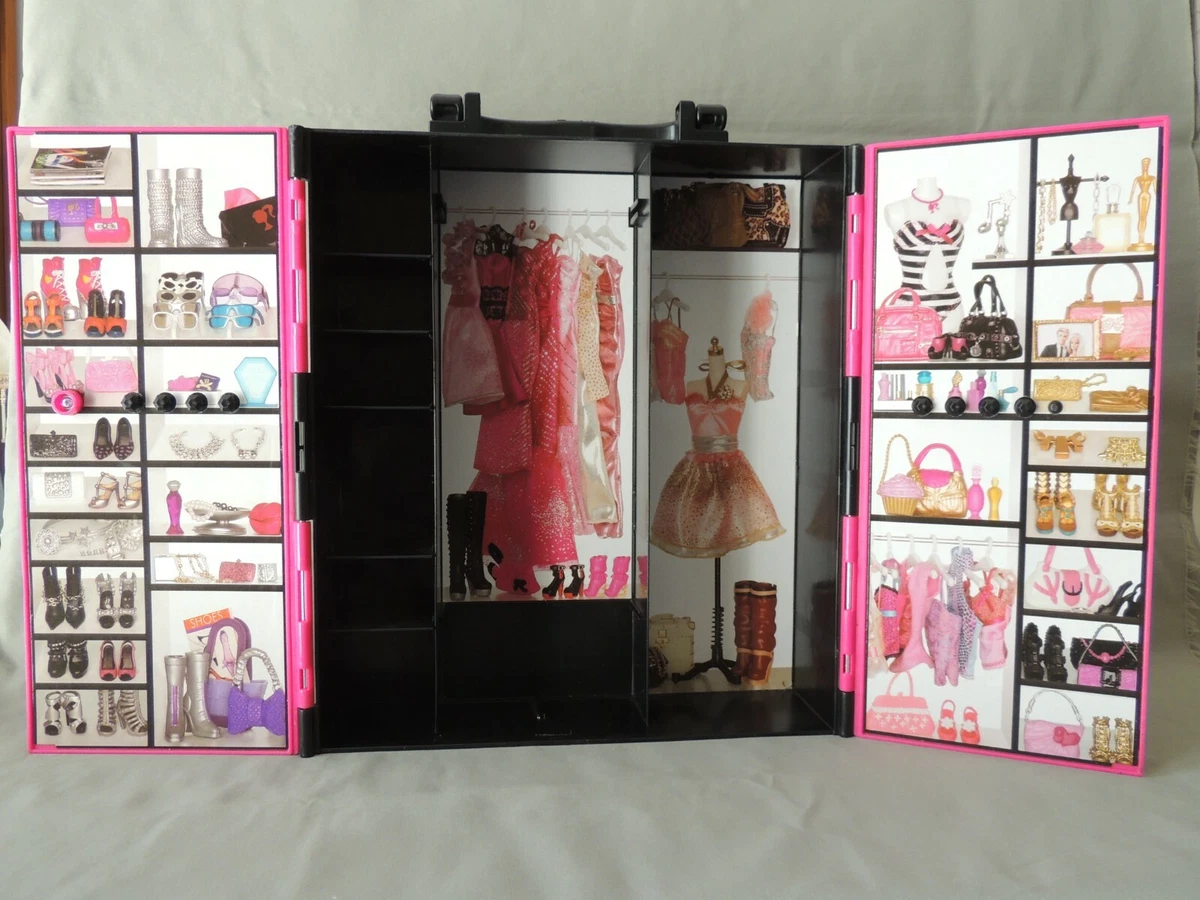 Barbie closet wardrobe Mattel 2011 X 5357- 1186 MJ