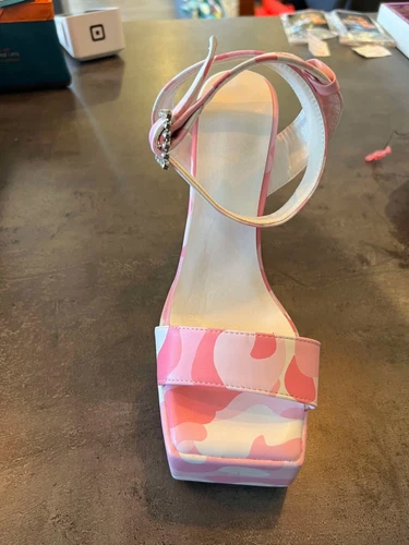 Ilona - Platform Sandals Pink Camo size 11 (Suits size 9-10) - Picture 3 of 5