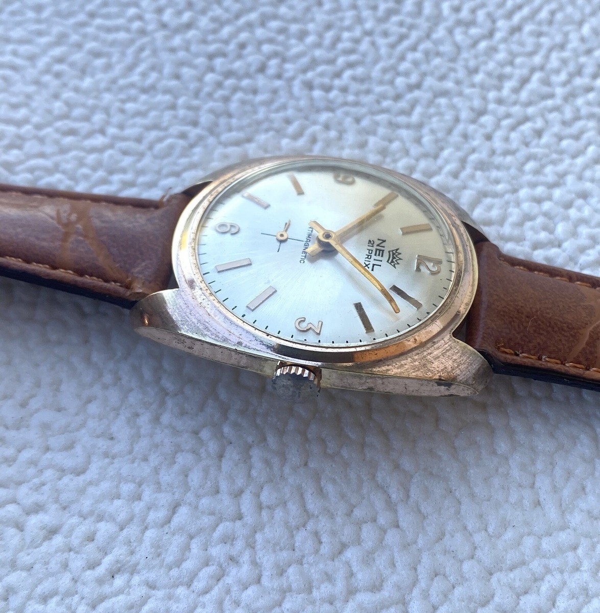 ウルトラ・クラシカル・コンパイル-ネオ・ロマンティシズム’66〜’74- Vintage Neil 21 Prix 34mm Antimagnetic Gold Plated Watch