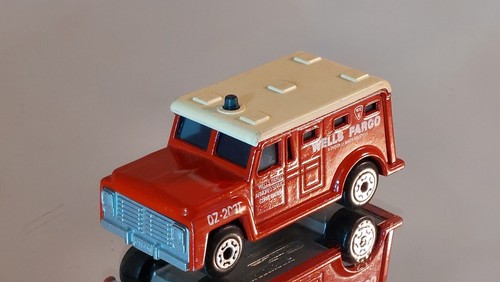 Armored Truck - Matchbox - Red - 1978 - 69 - 第 1/9 張圖片