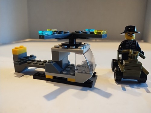 Lego Helicopter, Lego Santa, Lego Trooper & Lego Tow Truck - Picture 3 of 9