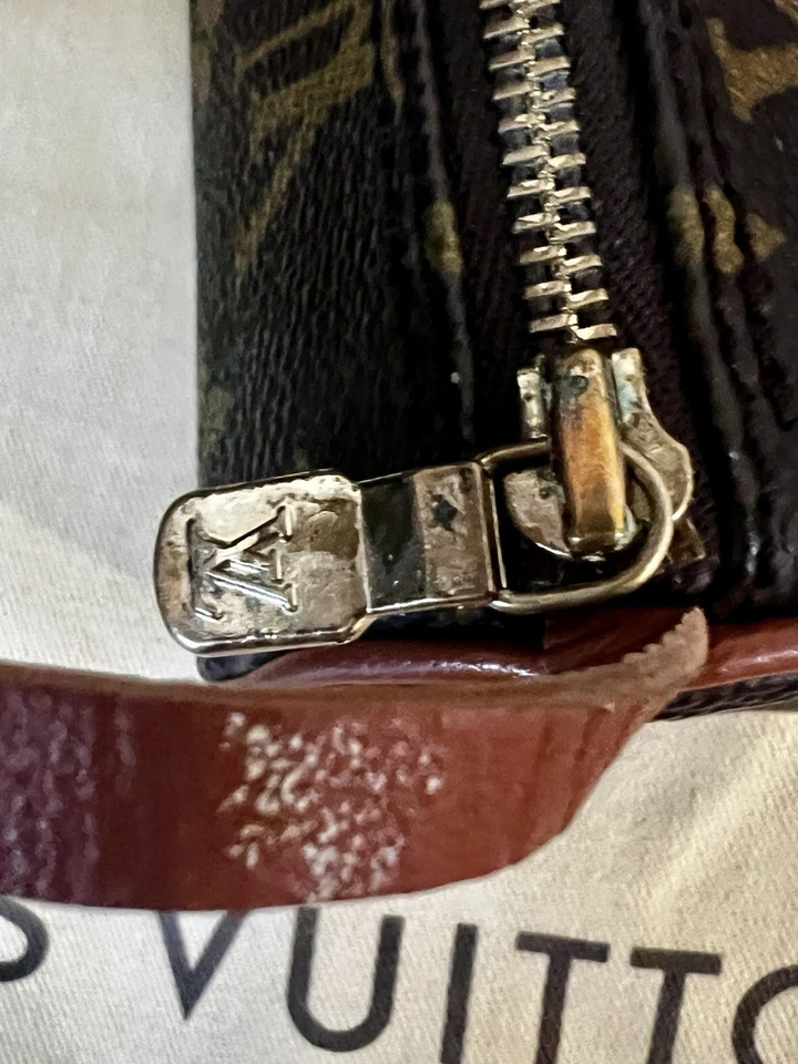 Mini bolso Louis Vuitton vintage Papillon.  Auténtico con bolsa antipolvo vendedor de EE. UU. Foto 3 de 4