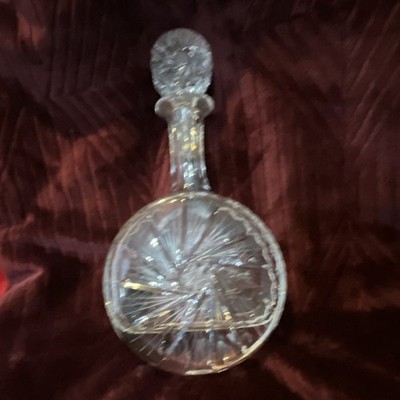 Star of David Pinwheel Vintage Cut Lead Crystal Decanter.