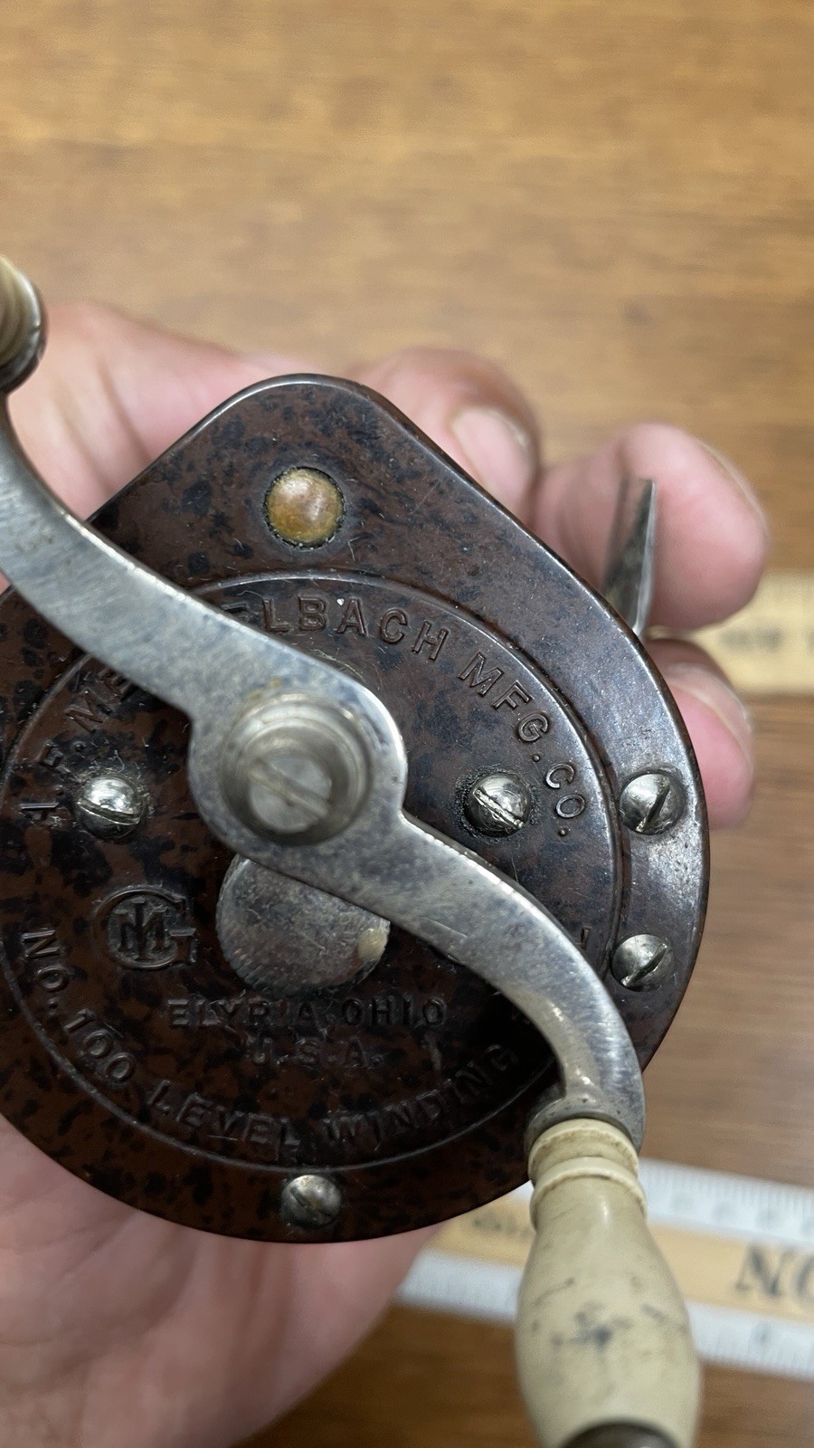 VTG Fishing Reel A.F. Meisselbach  MFG. CO 100 Level Winding Conventional Reel