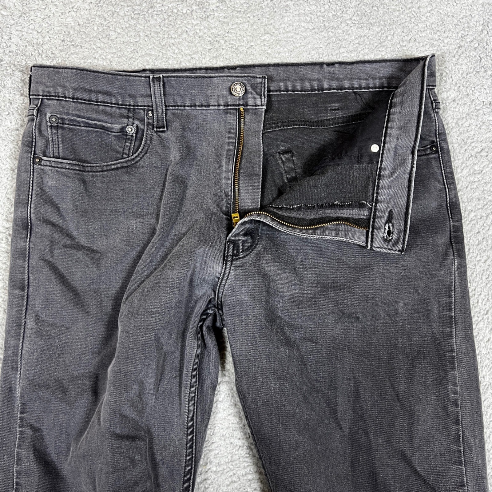Levis Jeans 502 Mens 38x30 Regular Taper Dark Wash Denim Cotton Casual Formal