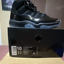 Jordan Air Jordan 11 Retro Cap and Gown Black...