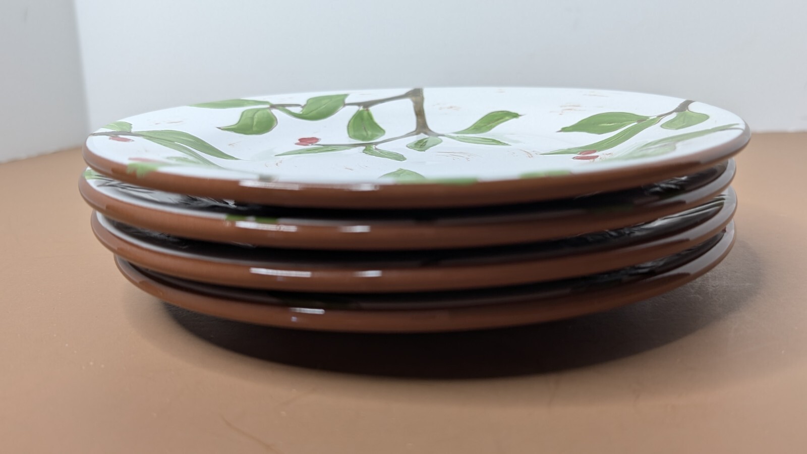 Dick Idol Plates Woodberry Set of 4 Salad Sandwich Snack Dessert Raspberry Vines