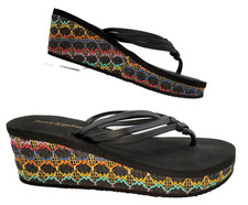 NWOB Juicy Couture Womens Medium 7/8 Black w/ Woven Sides Wedge Thong Sandals