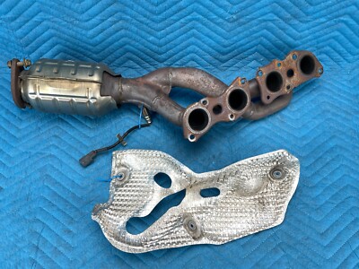 Lexus LS460 LS460L RWD Exhaust Manifold w/O2 Sensor & Shield