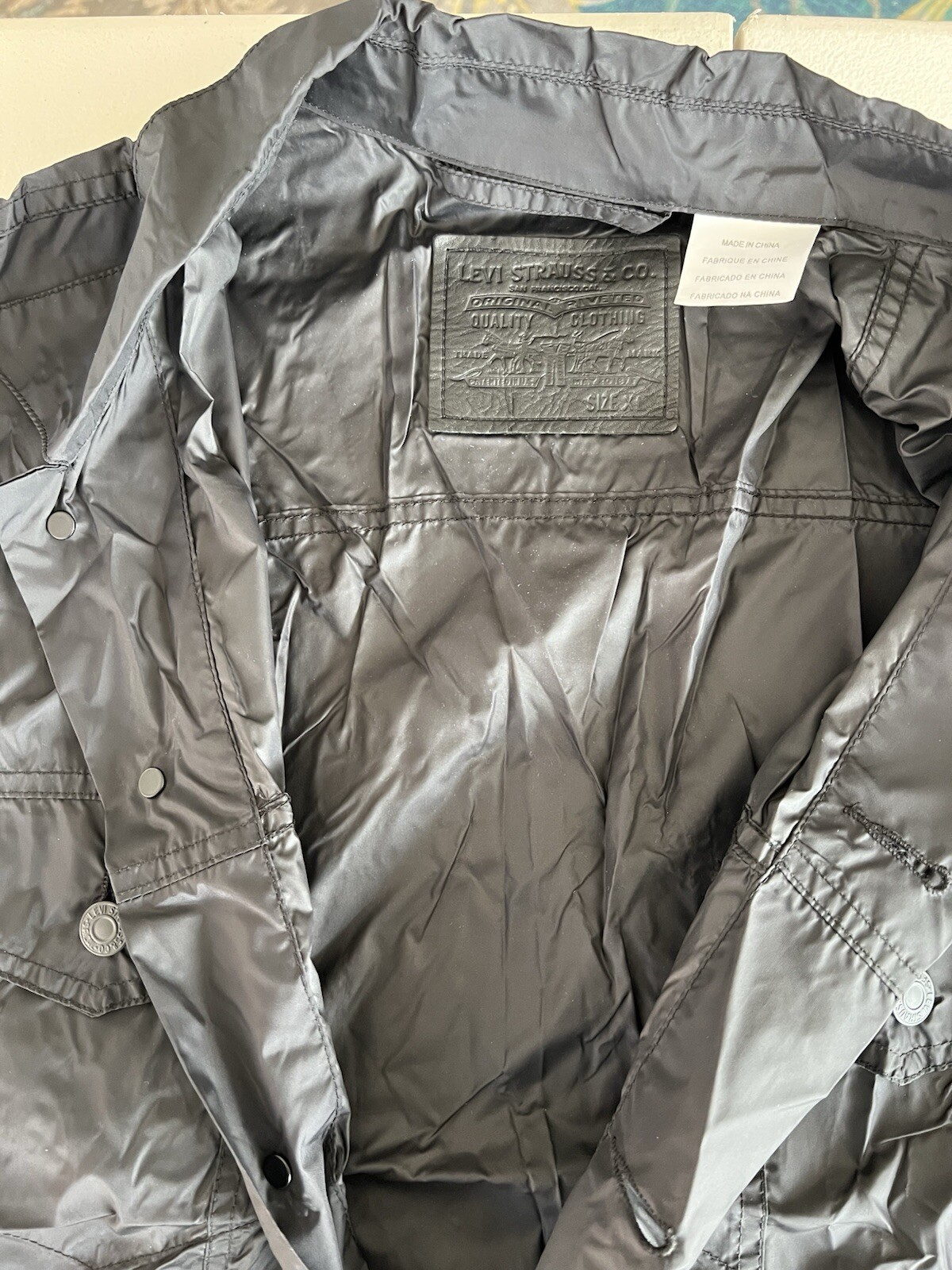 Levi’s Black Packable Super Light Thin Jacket siz… - image 3