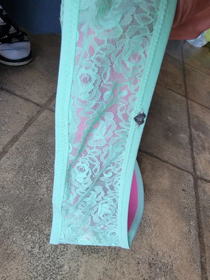 Sujetador Bandeau Victoria's Secret ROSA Encaje Acolchado Sin Tirantes MEDIANO  Foto 4 de 4