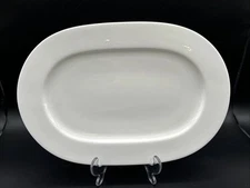 Villeroy & Boch Anmut Bone China Oval  White Serving Plater  13.5"
