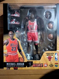 Mafex Michael Jordan | eBay