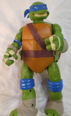 11'' Leo Teenage Mutant Ninja Turtles TMNT Transforming Leonardo - 2015 Viacom