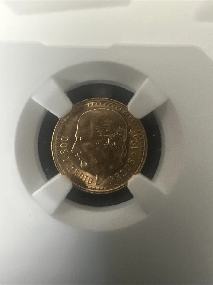 México 1945 oro 2 1/2 pesos, 2,5 o dos y medio, NGC MS67 Foto 2 de 4